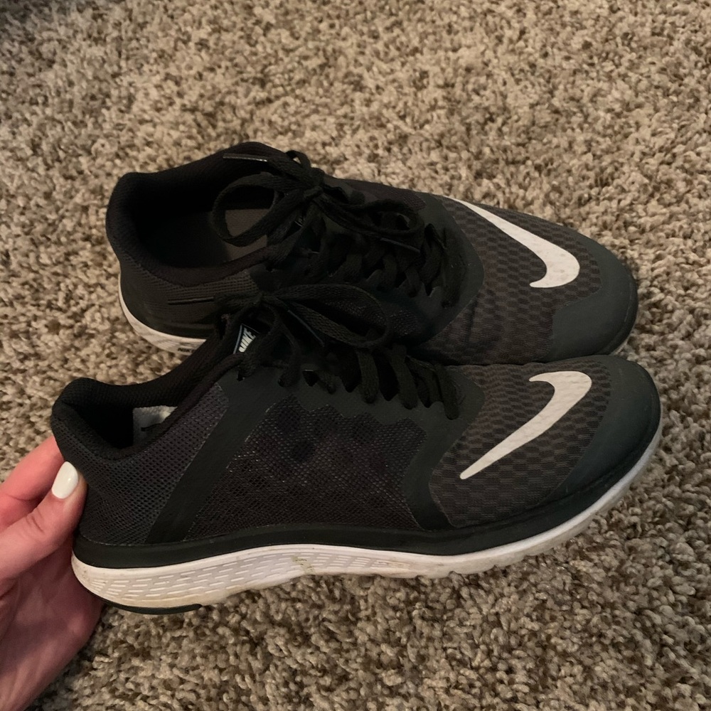 Nike- FS LITE RUN 3